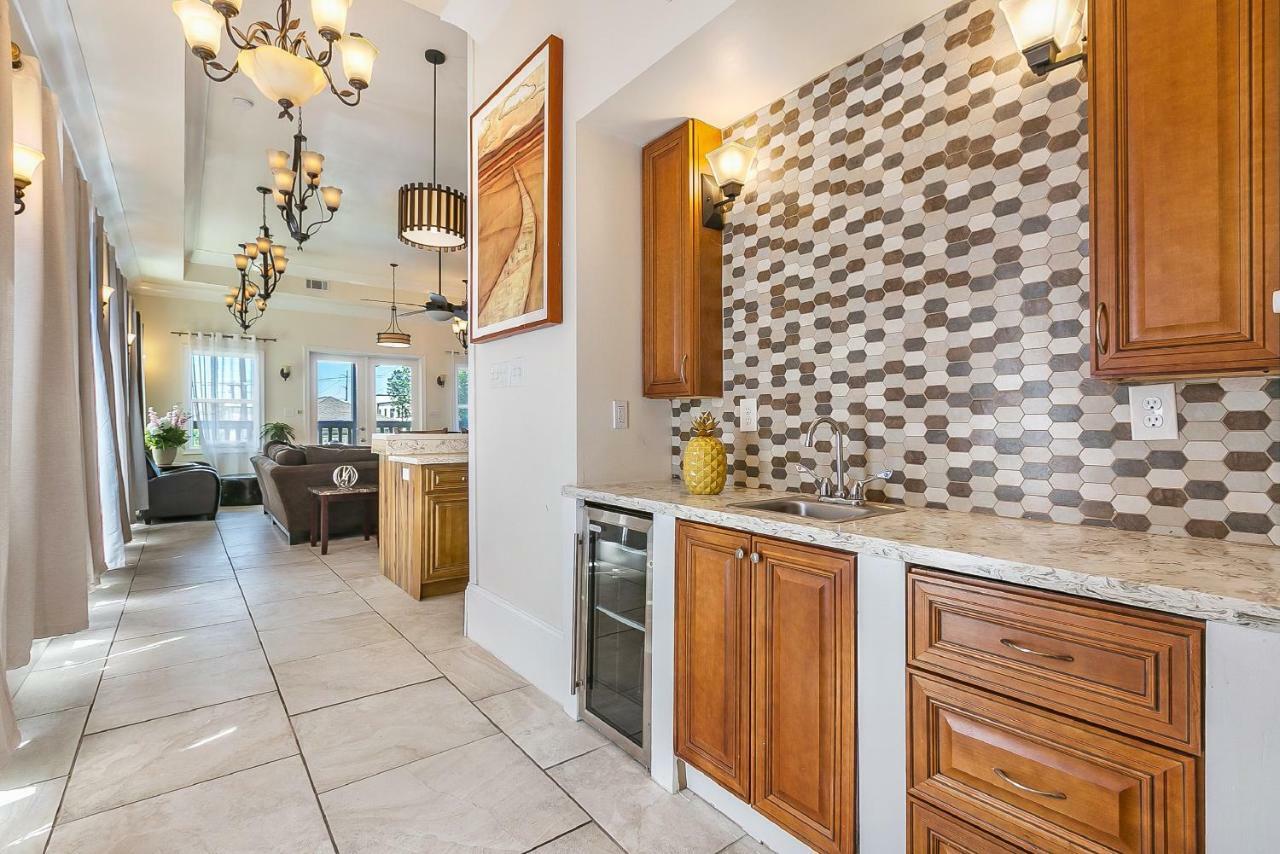 Spacious 4Br Condo On Carondelet Near All Hot Spo Νέα Ορλεάνη Εξωτερικό φωτογραφία